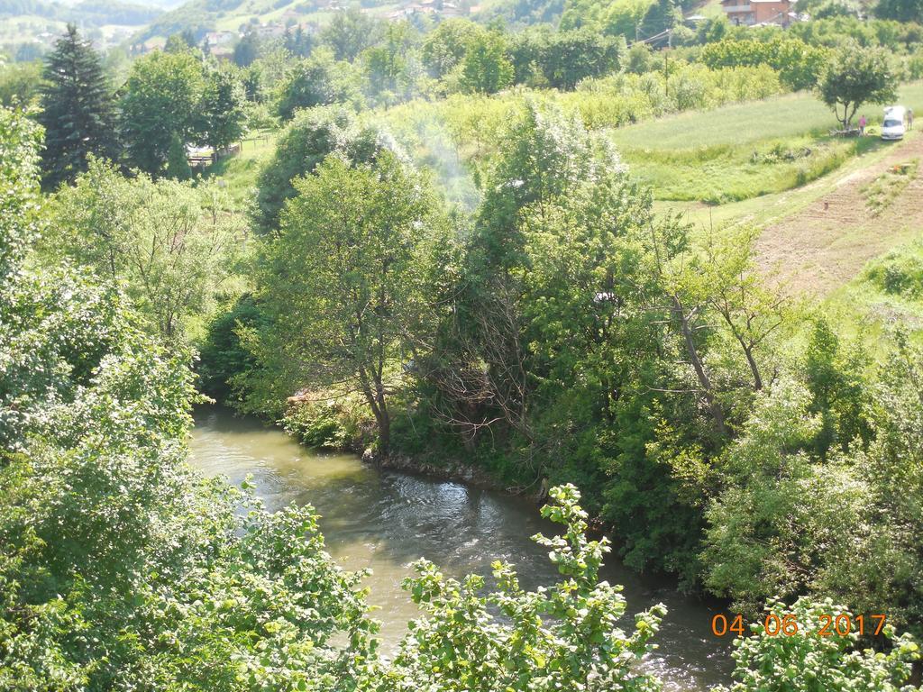 Holiday Home Zbilje Visoko Exteriér fotografie