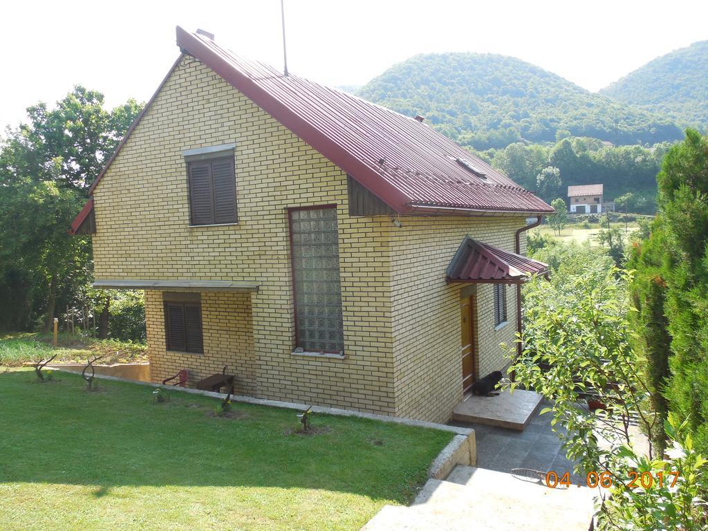 Holiday Home Zbilje Visoko Exteriér fotografie